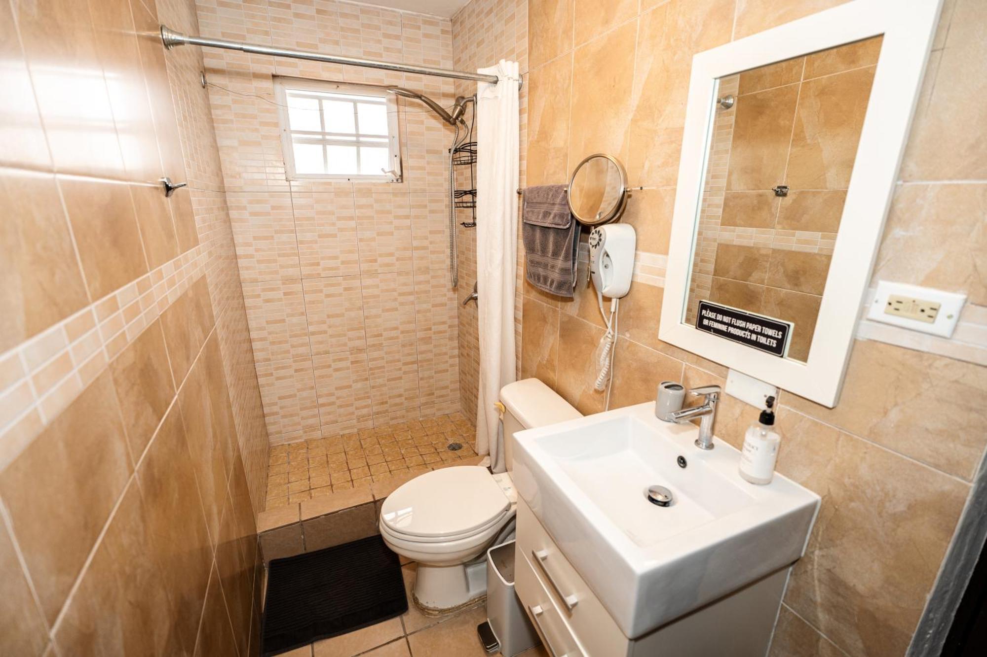 庞塞Private Jacuzzi Oasis With Mountain Views And Free Parking公寓 外观 照片